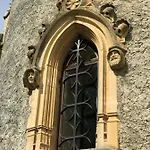 Chateau Mariande Bed and Breakfast Estancarbon